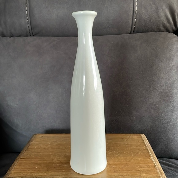 Haeger Other - 2004 Vintage Haeger White Vase Pre-Owned Excellent Condition (9)